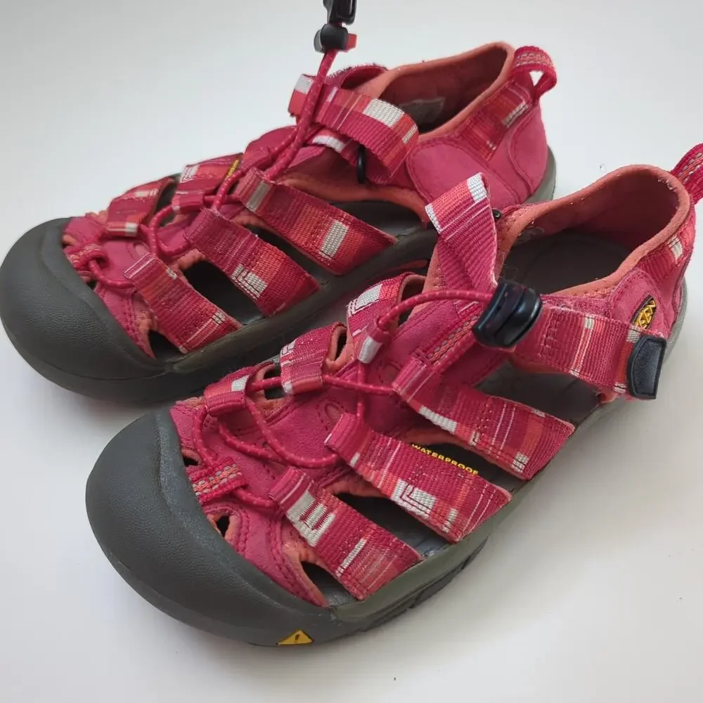 Keen Footwear Kids Strappy Waterproof Newport H2‎ Hydro Sandals Pink Girls US 3